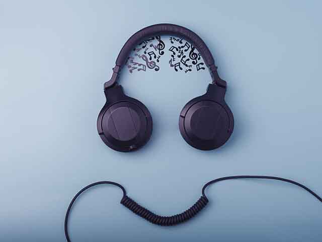 An image of headphones playing binaural beats for erectile dysfunction